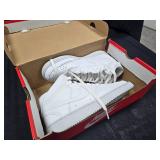 Nike Court Vision Mid NN Size 7 White (has some fraying on one side)