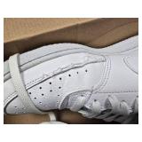 Nike Court Vision Mid NN Size 7 White (has some fraying on one side)