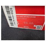 New Nike Air Max Excee White Size: 5