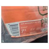 New Nike Air Monarch IV 4E White Black Size: 7.5