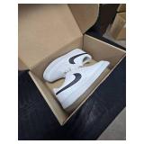 New Nike White Shoes Size 7.5