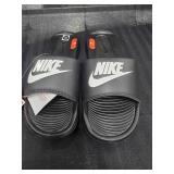 New Nike Victori Black/ White Slide Size 6