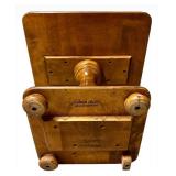 Vintage Ethan Allen American Traditional Square Accent Table / Vintage Ethan Allen Heirloom Nutmeg Maple Square Table