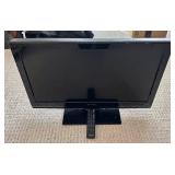 Dynex DX-L32-10A 32-inch LCD TV with remote