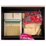 LLR - Stippling Color Dusters - 4-Brush Set + Craft Sponges & Blending Tools