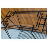 LB - Black Metal Wire Plant Stand