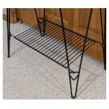 LB - Black Metal Wire Plant Stand
