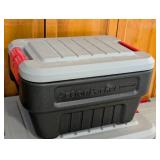 LB - Rubbermaid ActionPacker Storage Bins - 4-Pack (2 Large, 2 Small)