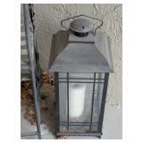 FD - Wrought Iron Bench with 2 Lanterns