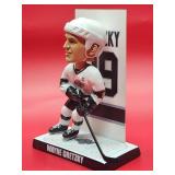 HOF Great "Mr Hockey" Wayne Gretzky Bobble Head