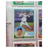 Incomplete 2018 Topps Hand Correlated Baseball Card Set