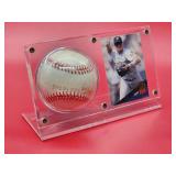 Autographed Baseball by Minnesota Twins Great 1991 A.L. Rookie of the Year "Chuck Knoblauch" with Card