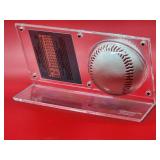 1986 Donruss Baseball Kirby Puckett 2nd Year Card with Collectable Minnesota Twins Baseball