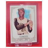 Pittsburgh Pirate HOF Legend "Roberto Clemente" Bobble Head and (4) Topps Allen & Ginter Cards