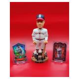 Babe Ruth Bobble Head with (2) Collectable Die-Cut Baseball Cards