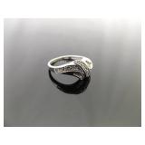 .925 Sterling Silver Diamond Accented Ring Size 7