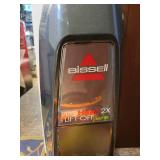 Bissell ProHeat 2X Lift-Off Pet Carpet Cleaner