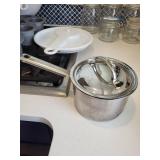 Assorted Kitchen Cookware and Bakeware Set with Utensils