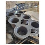 Assorted Kitchen Cookware and Bakeware Set with Utensils