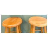 Oak Bar with Built-In Sink - 4 Wooden Bar Stools Included