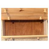 Hand Crafted Shaker Accents 315 Five Drawer Chest with Manual