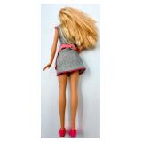 Barbie Kitchen Playset with Doll & Play-/Doh Accessories