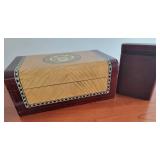 Cigar Humidor and Cedar Lined Leather Cigar Case