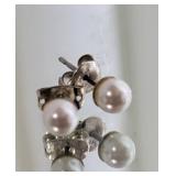 14K White Gold Pearl Stud Earrings