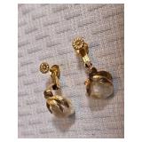 14K Yellow Gold Natural Pearl Screwback Earrings