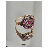 Vintage Art Deco Ruby Daisy Cluster Ring in 14K Gold (Approx. 2g)