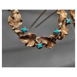 14K Yellow Gold Wreath Pin with Turquoise Accents