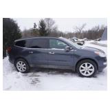 2012 Chevrolet Traverse LT Mid Size FWD SUV
