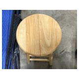 Wooden Bar Stool with Round Seat