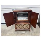Vintage RCA Victor Wood Console Stereo Cabinet with Soundesign Cassette Recorder - untested