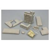 1:35 Th Scasle Model Dioramas For Smal Toy Soldiers "Berlin Street Corner" (Broken Pieces Present) And "Raised Road With Drainage Culvert Base (NIB)