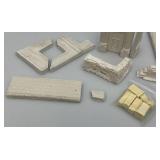 1:35 Th Scasle Model Dioramas For Smal Toy Soldiers "Berlin Street Corner" (Broken Pieces Present) And "Raised Road With Drainage Culvert Base (NIB)