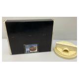 1:35 Th Scasle Model Dioramas For Smal Toy Soldiers "Berlin Street Corner" (Broken Pieces Present) And "Raised Road With Drainage Culvert Base (NIB)