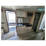 2022 WINNEBAGO MICRO MINNIE 2108DS