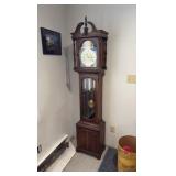 VINTAGE Howard Miller Tempus Fugit grandmother clock