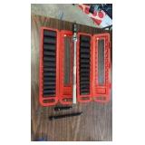 IMPACT socket set with a swivel-head breaker