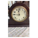 ANTIQUE Gilbert mantle spring-driven 8-day clock,