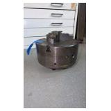 3-Jaw self-centering lathe chuck