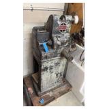 GORTON Tool and Cutter Grinder 375-2