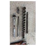 SOCKET set and hollow punch set