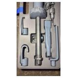 HARBOR Freight Slide hammer and puller set 38878