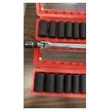 IMPACT socket set with a swivel-head breaker