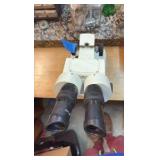 Fowler stereo zoom microscope