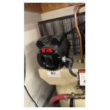 INGERSOLL Rand 5HP 60 Gallon single-stage air compressor