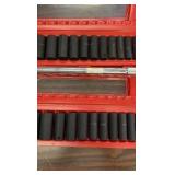 IMPACT socket set with a swivel-head breaker