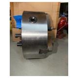 3-Jaw self-centering lathe chuck